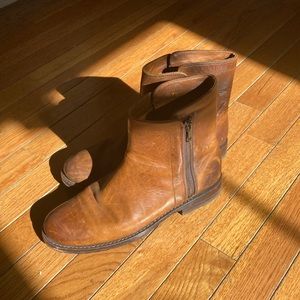 FRYE Chelsea Zip Boots